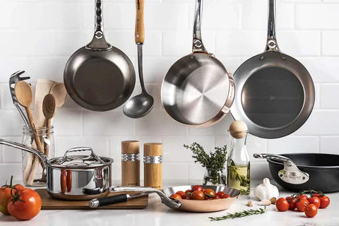 Pots, woks and kitchen coockware!